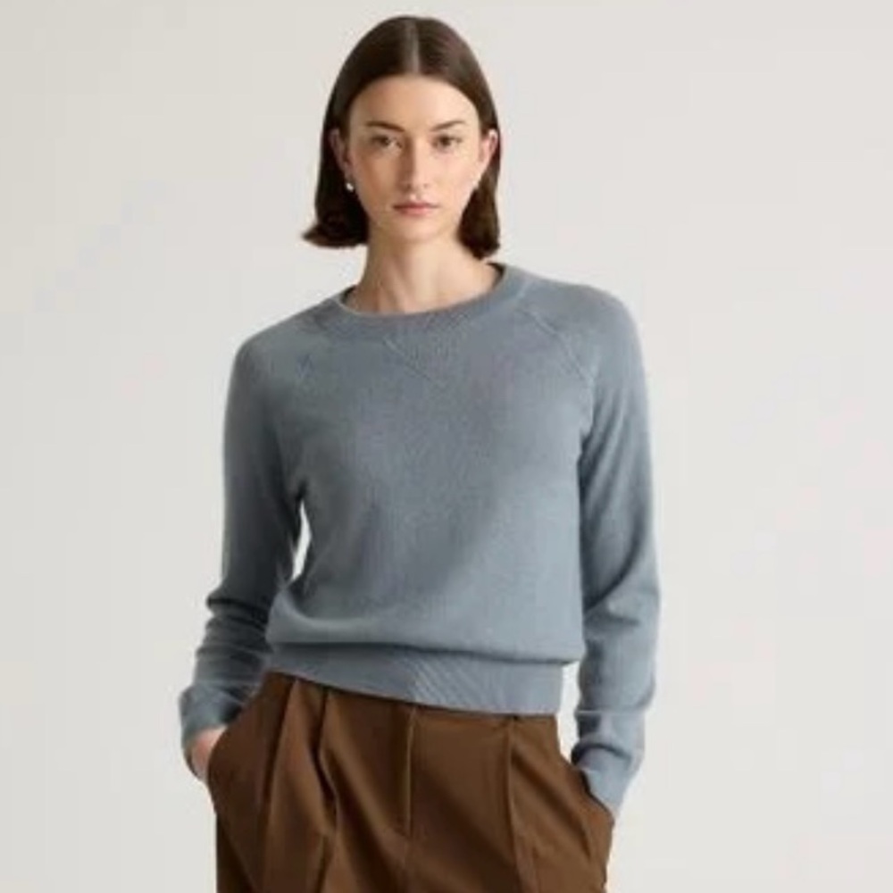 quince shrunken cashmere sweater - dusty blue